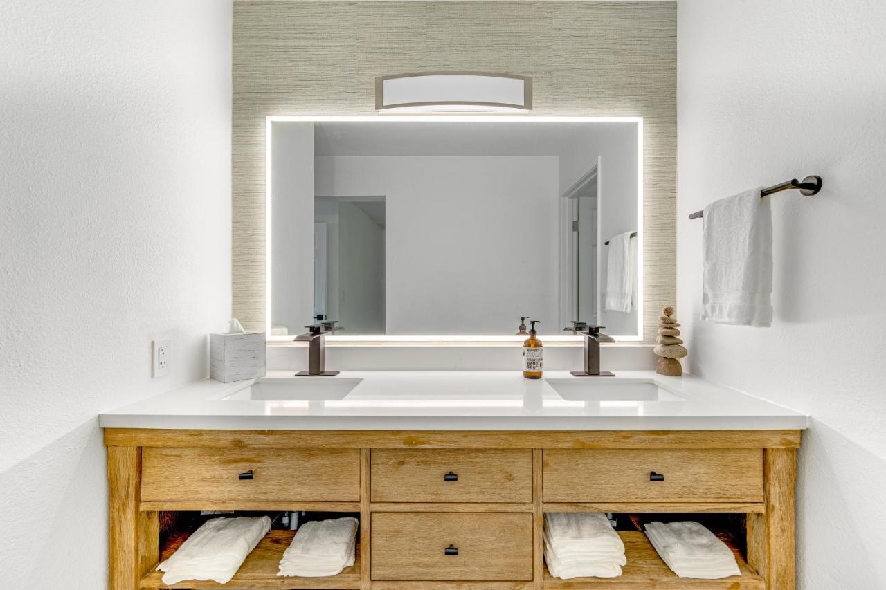 Newly Renovated Condo With Sup Paddle Boards And Golf Clubs Included Kailua-Kona Luaran gambar