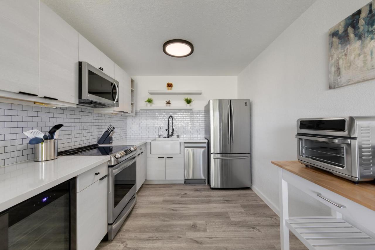 Newly Renovated Condo With Sup Paddle Boards And Golf Clubs Included Kailua-Kona Luaran gambar