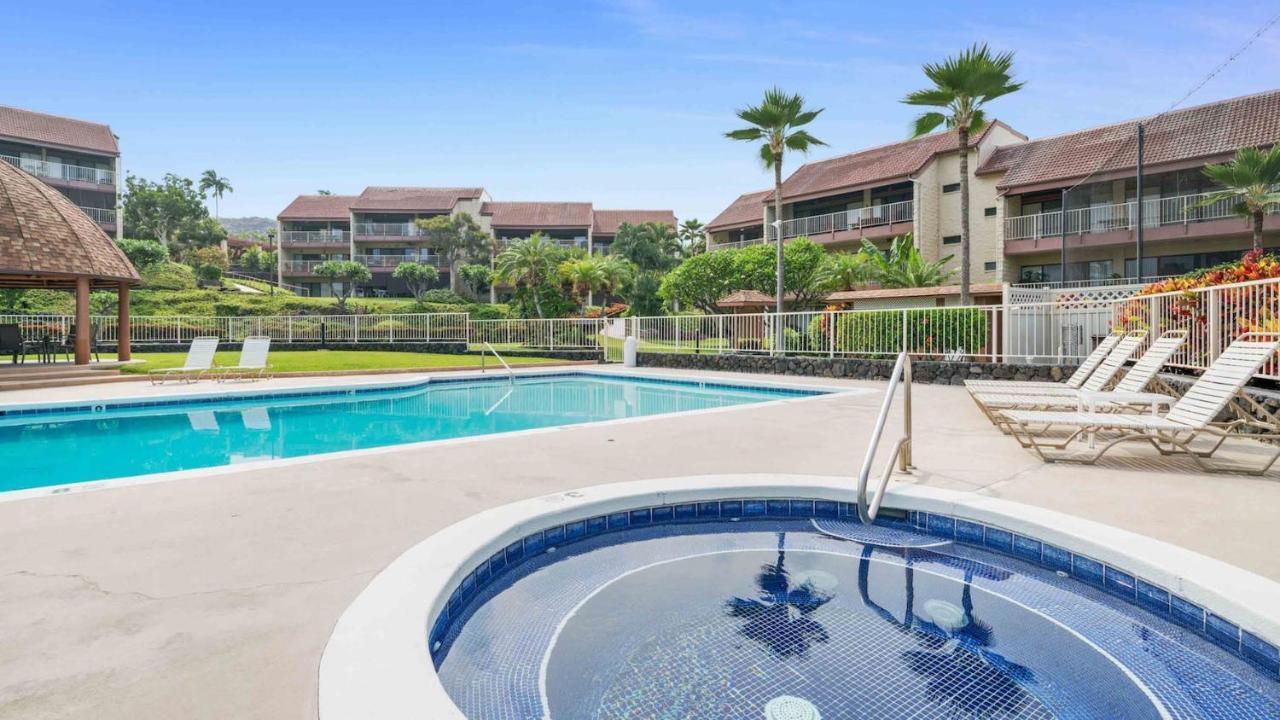 Newly Renovated Condo With Sup Paddle Boards And Golf Clubs Included Kailua-Kona Luaran gambar